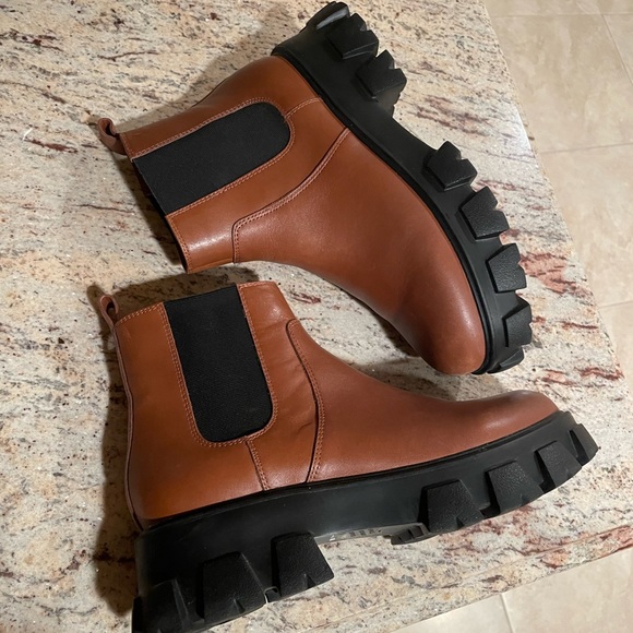 Villa Rouge Packer Chelsea Combat Boot - Picture 9 of 12